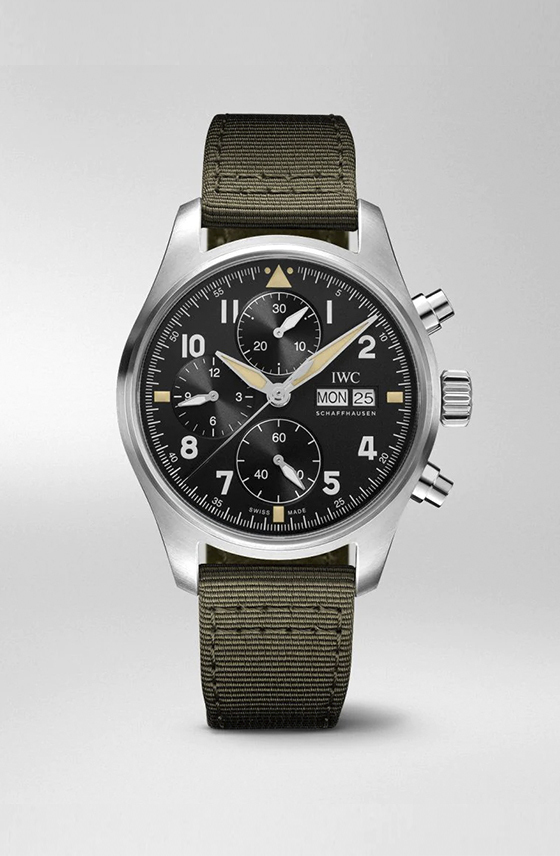 萬國噴火戰機飛行員計時腕表 型號：IW387901