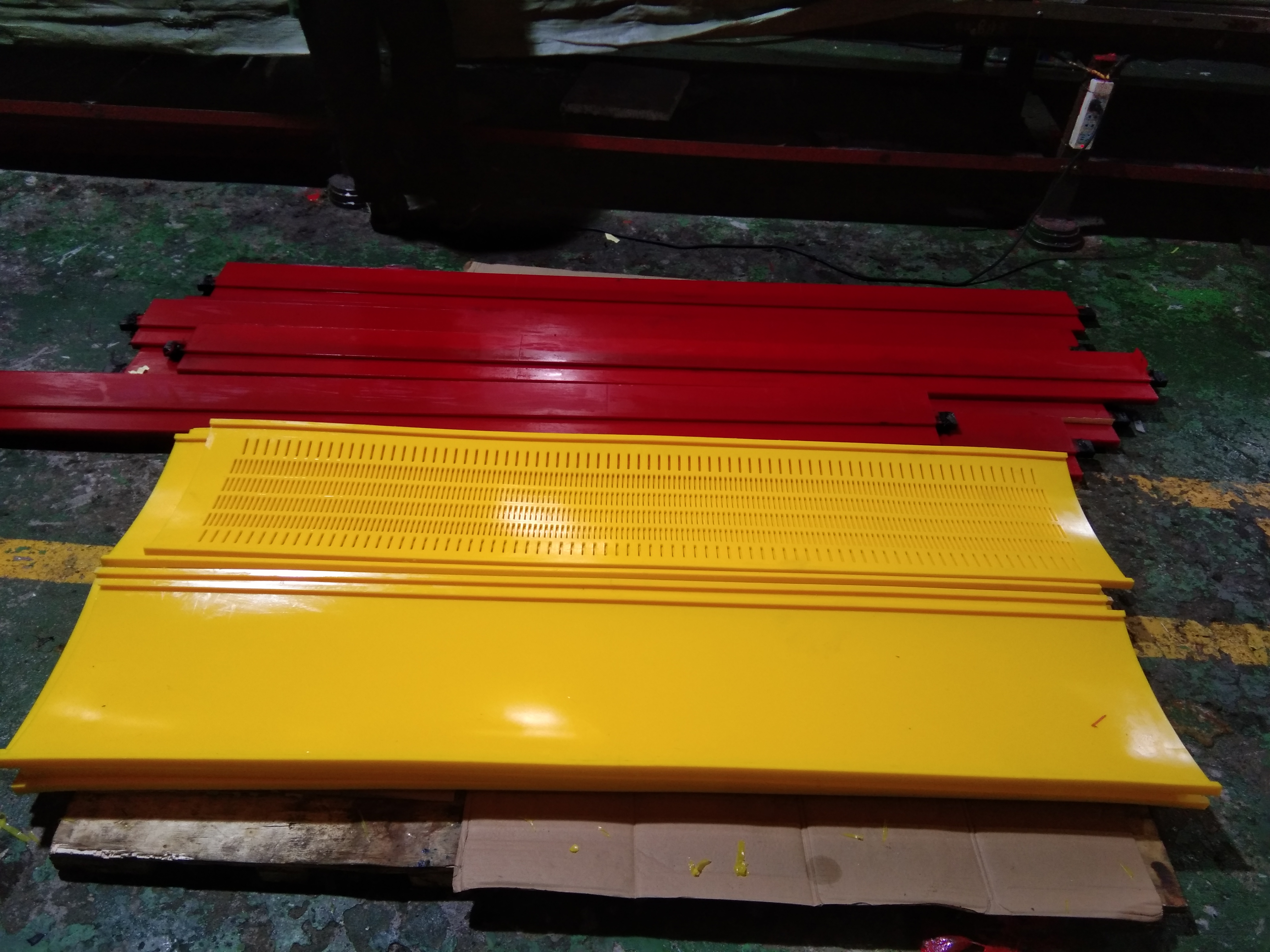 Ore PU high-frequency polyurethane sieving plate for vibrating screen in Mining