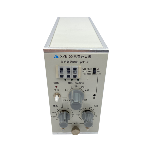 XY8100 準靜態電荷放大器