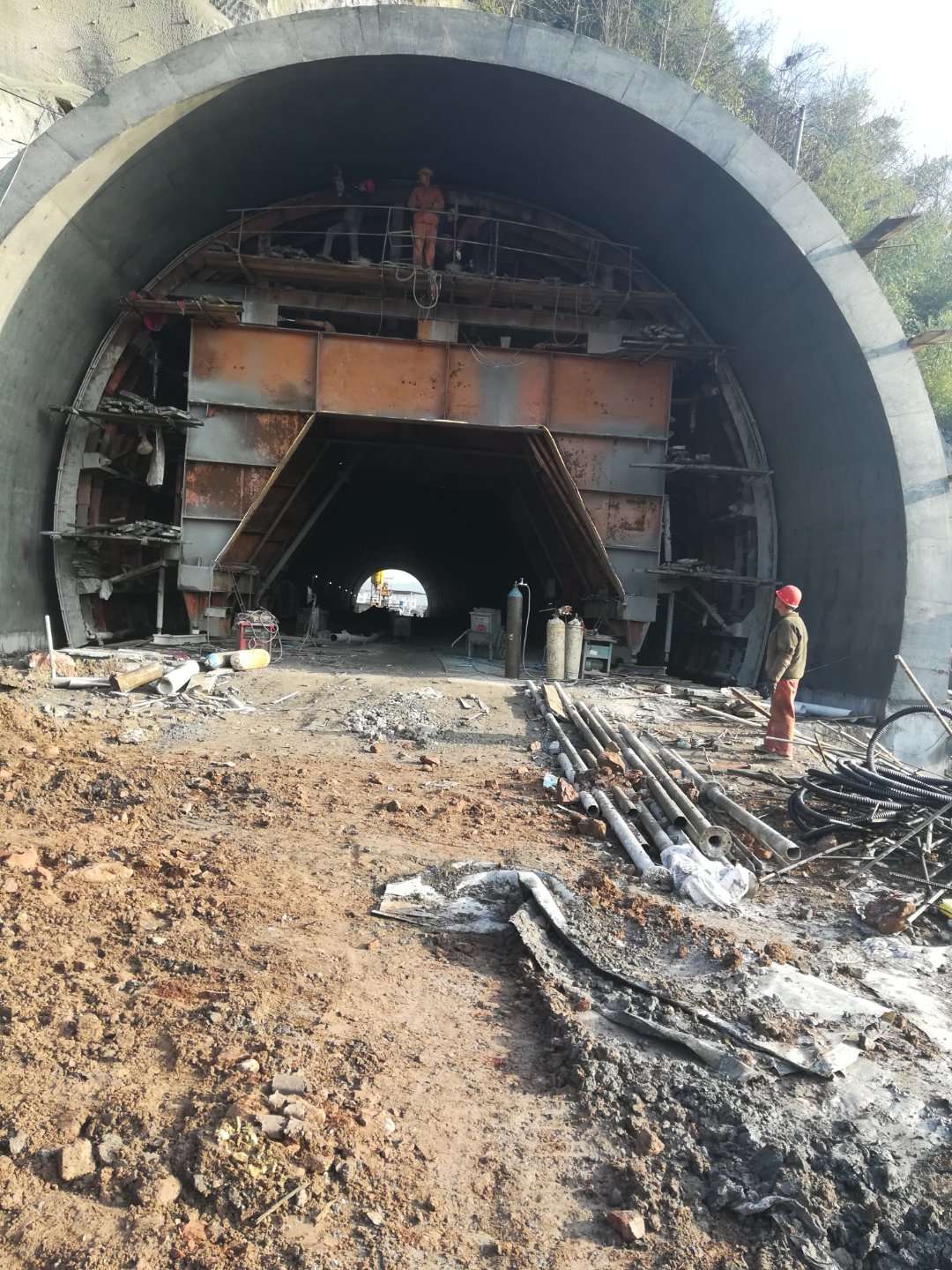 S212省道柯橋區王壇至王城段改建工程公路項目第1標段隧道爆破開挖工程