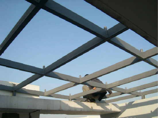 住宅钢结构屋顶更换