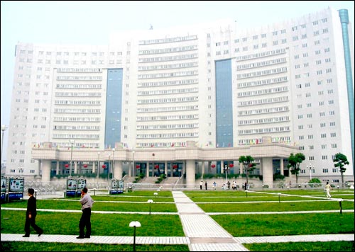 江阴市市政府文明广场